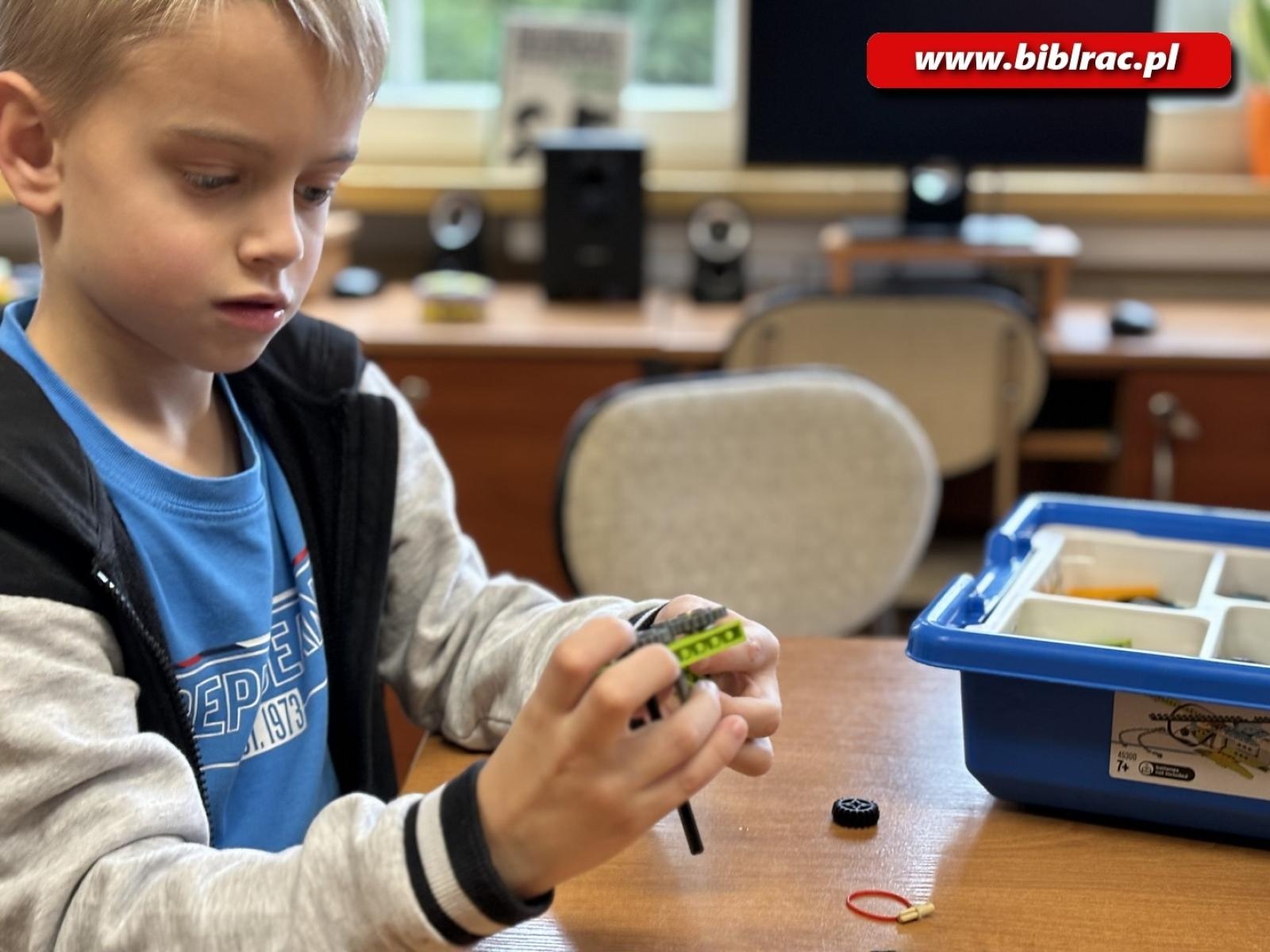 Zdjęcie w galerii na portalu naszraciborz.pl: Grudniowo-klubowo w raciborskiej bibliotece wiadomości z regionu