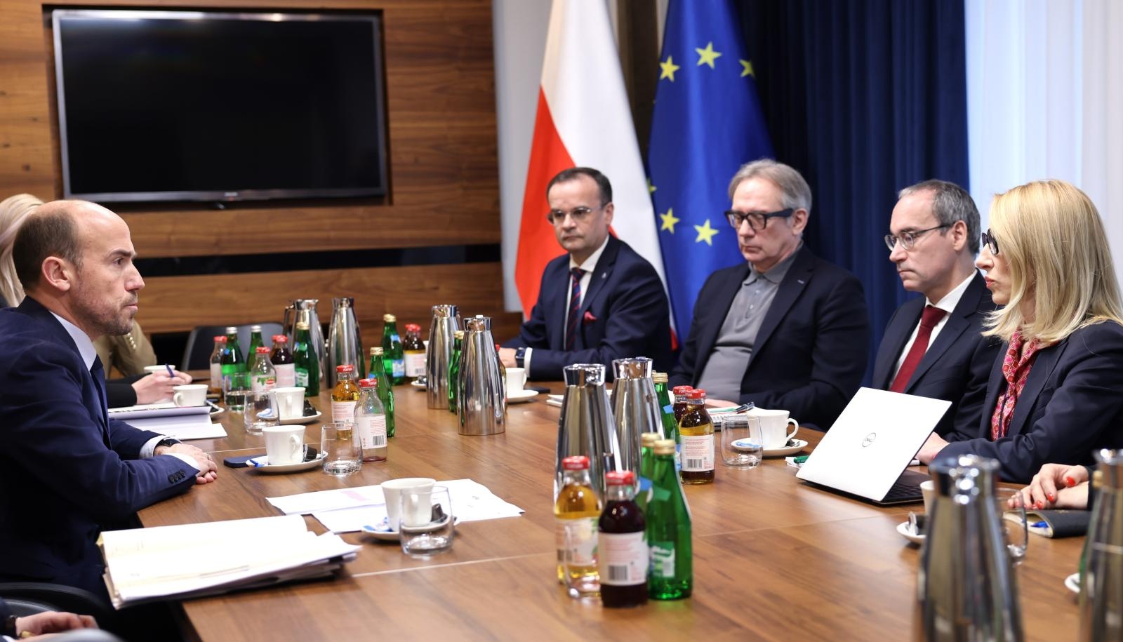 Zdjęcie w galerii na portalu naszraciborz.pl: W Ministerstwie Aktywów Państwowych rozmawiano o przyszłości Rafako S. A. wiadomości z regionu