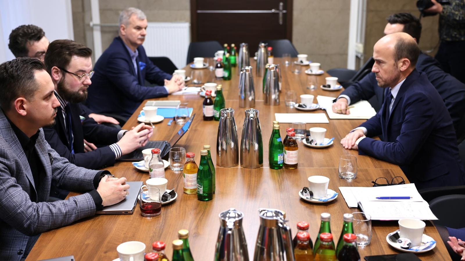 Zdjęcie w galerii na portalu naszraciborz.pl: W Ministerstwie Aktywów Państwowych rozmawiano o przyszłości Rafako S. A. wiadomości z regionu