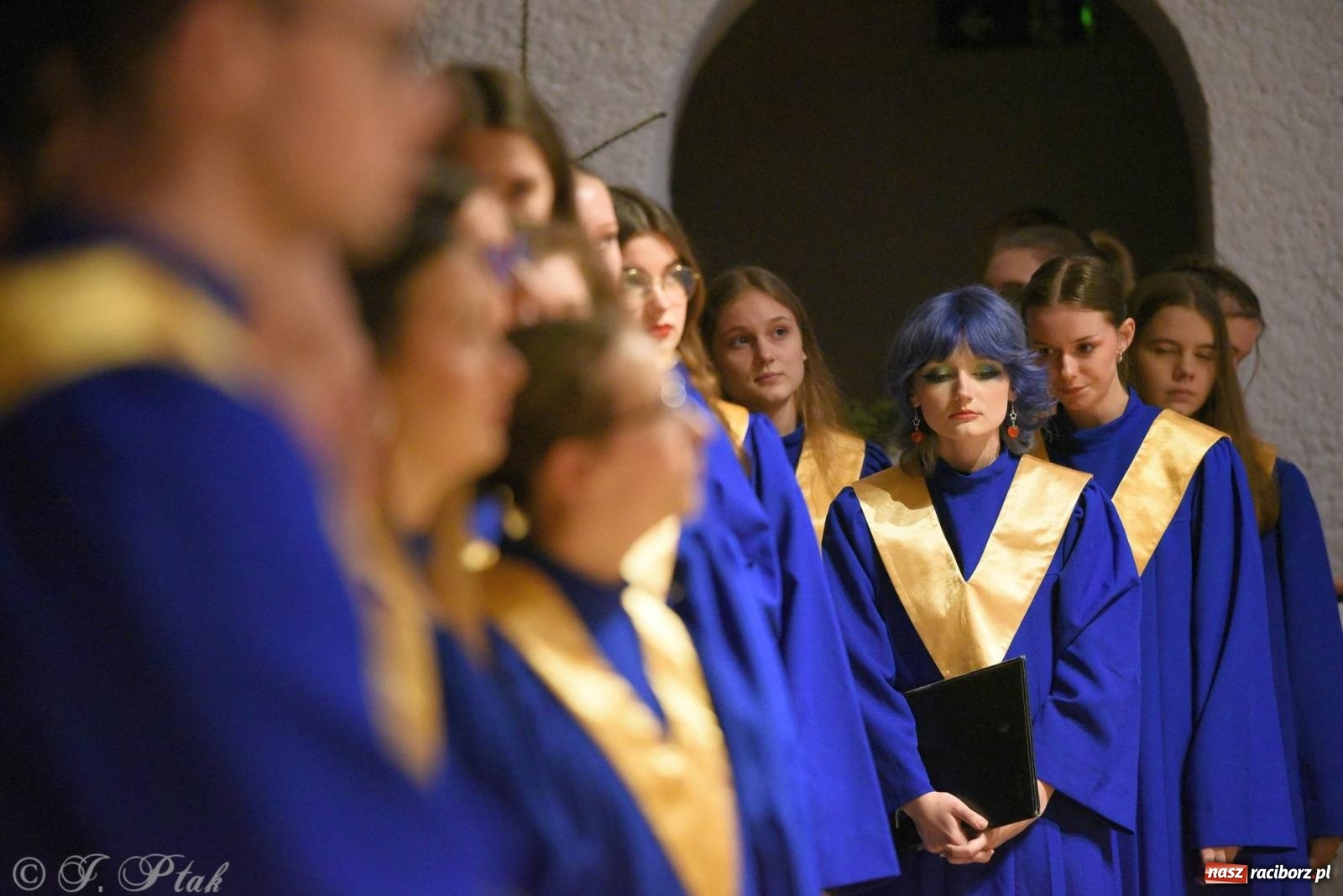 Zdjęcie w galerii na portalu naszraciborz.pl: Raciborski wieczór kolęd i pastorałek tym razem na Ocicach [FOTO i WIDEO] wiadomości z regionu