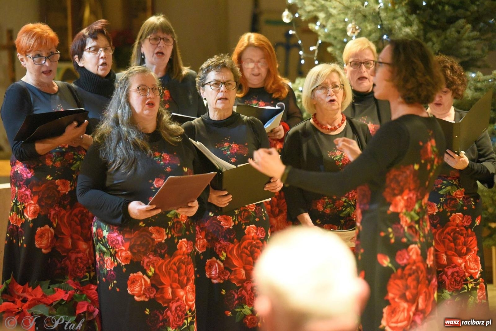 Zdjęcie w galerii na portalu naszraciborz.pl: Raciborski wieczór kolęd i pastorałek tym razem na Ocicach [FOTO i WIDEO] wiadomości z regionu