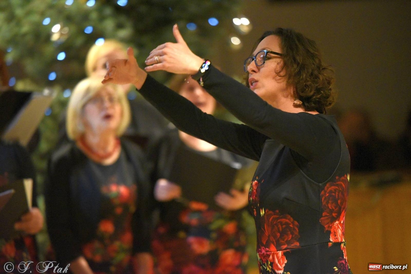 Zdjęcie w galerii na portalu naszraciborz.pl: Raciborski wieczór kolęd i pastorałek tym razem na Ocicach [FOTO i WIDEO] wiadomości z regionu