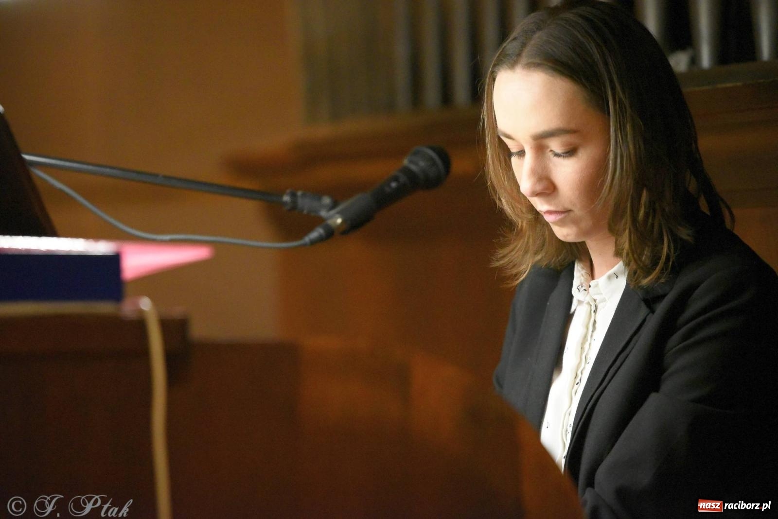 Zdjęcie w galerii na portalu naszraciborz.pl: Raciborski wieczór kolęd i pastorałek tym razem na Ocicach [FOTO i WIDEO] wiadomości z regionu