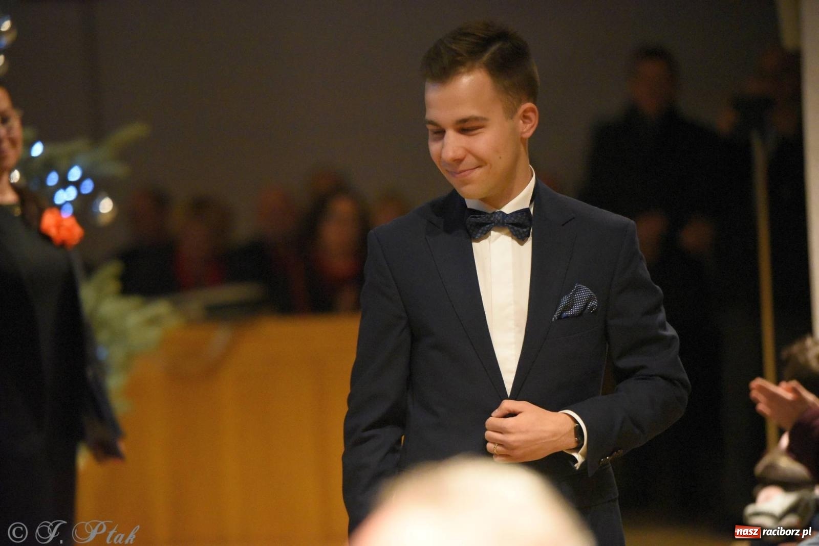 Zdjęcie w galerii na portalu naszraciborz.pl: Raciborski wieczór kolęd i pastorałek tym razem na Ocicach [FOTO i WIDEO] wiadomości z regionu