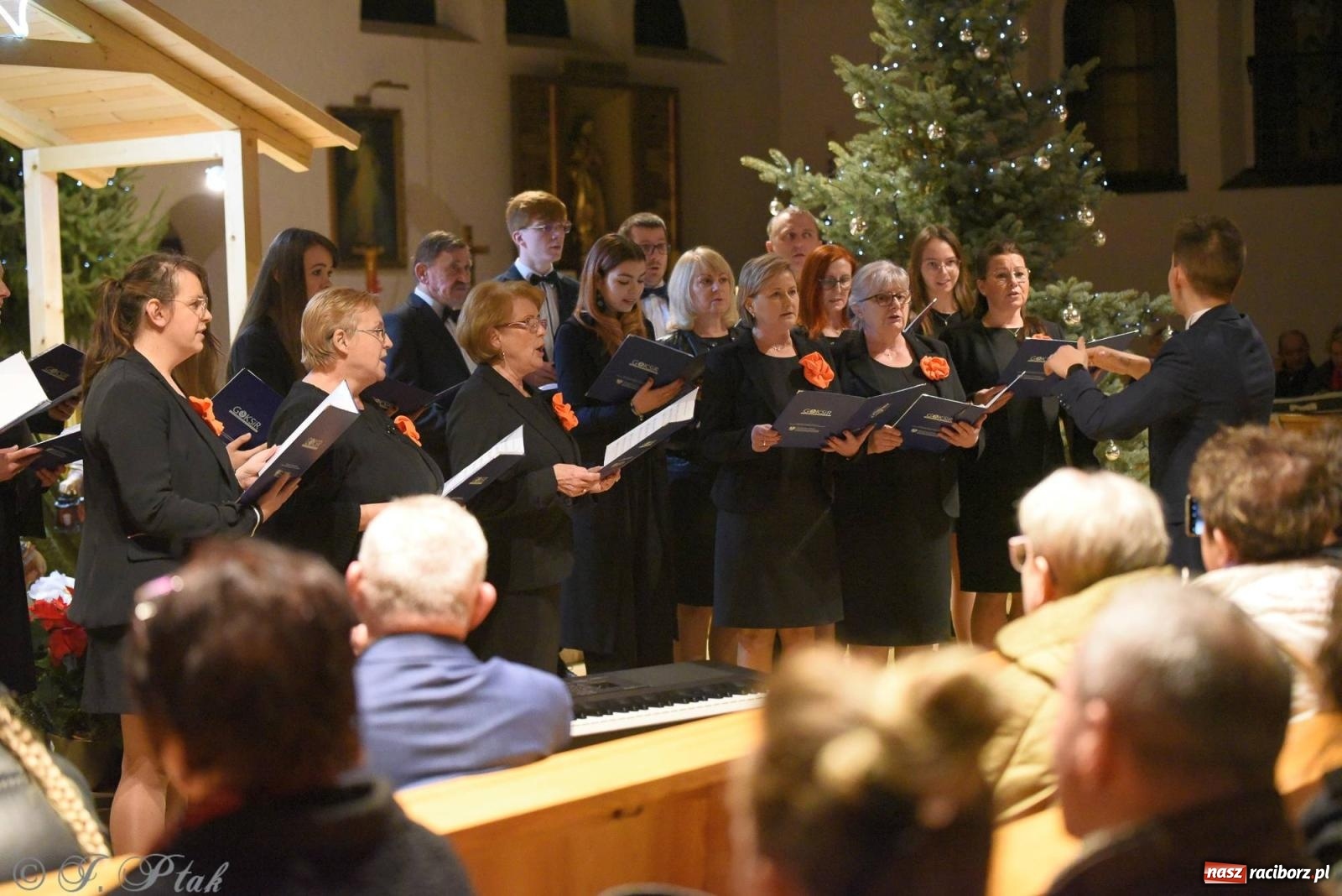 Zdjęcie w galerii na portalu naszraciborz.pl: Raciborski wieczór kolęd i pastorałek tym razem na Ocicach [FOTO i WIDEO] wiadomości z regionu