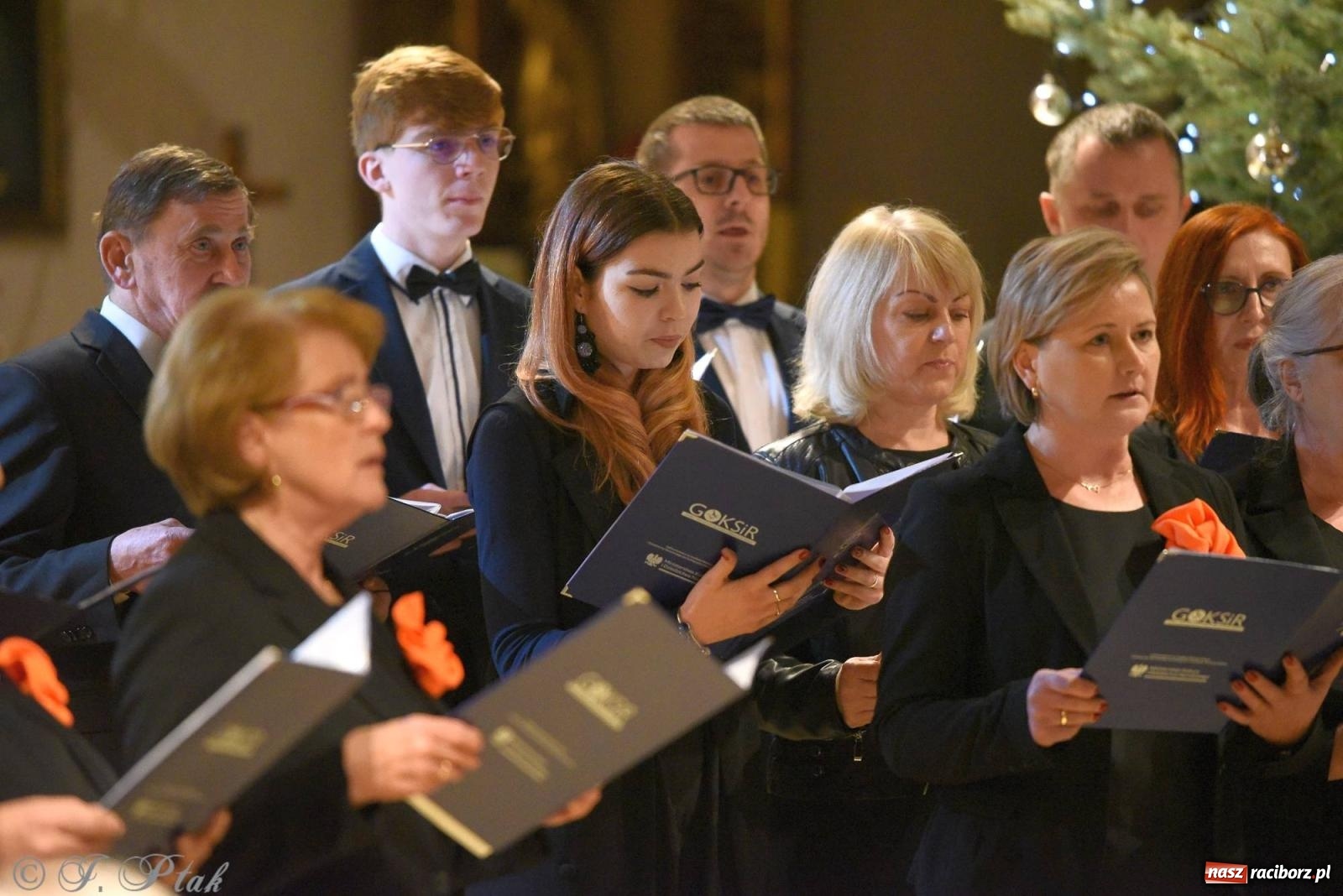 Zdjęcie w galerii na portalu naszraciborz.pl: Raciborski wieczór kolęd i pastorałek tym razem na Ocicach [FOTO i WIDEO] wiadomości z regionu