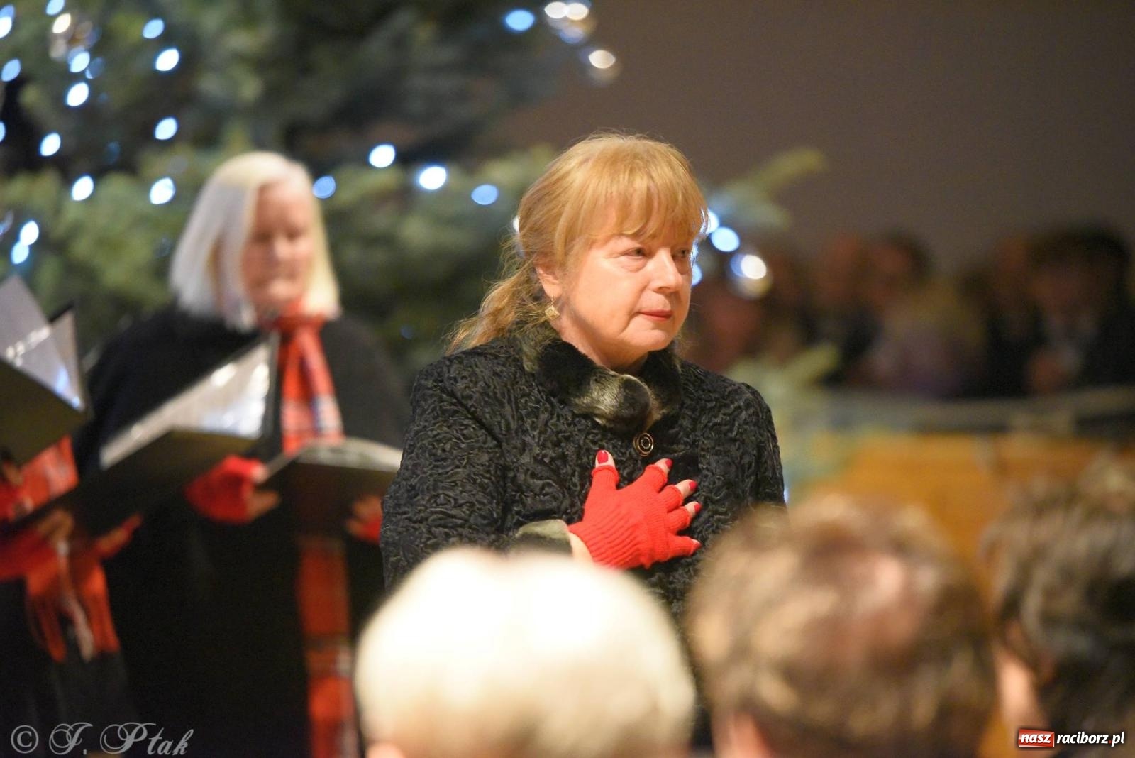 Zdjęcie w galerii na portalu naszraciborz.pl: Raciborski wieczór kolęd i pastorałek tym razem na Ocicach [FOTO i WIDEO] wiadomości z regionu