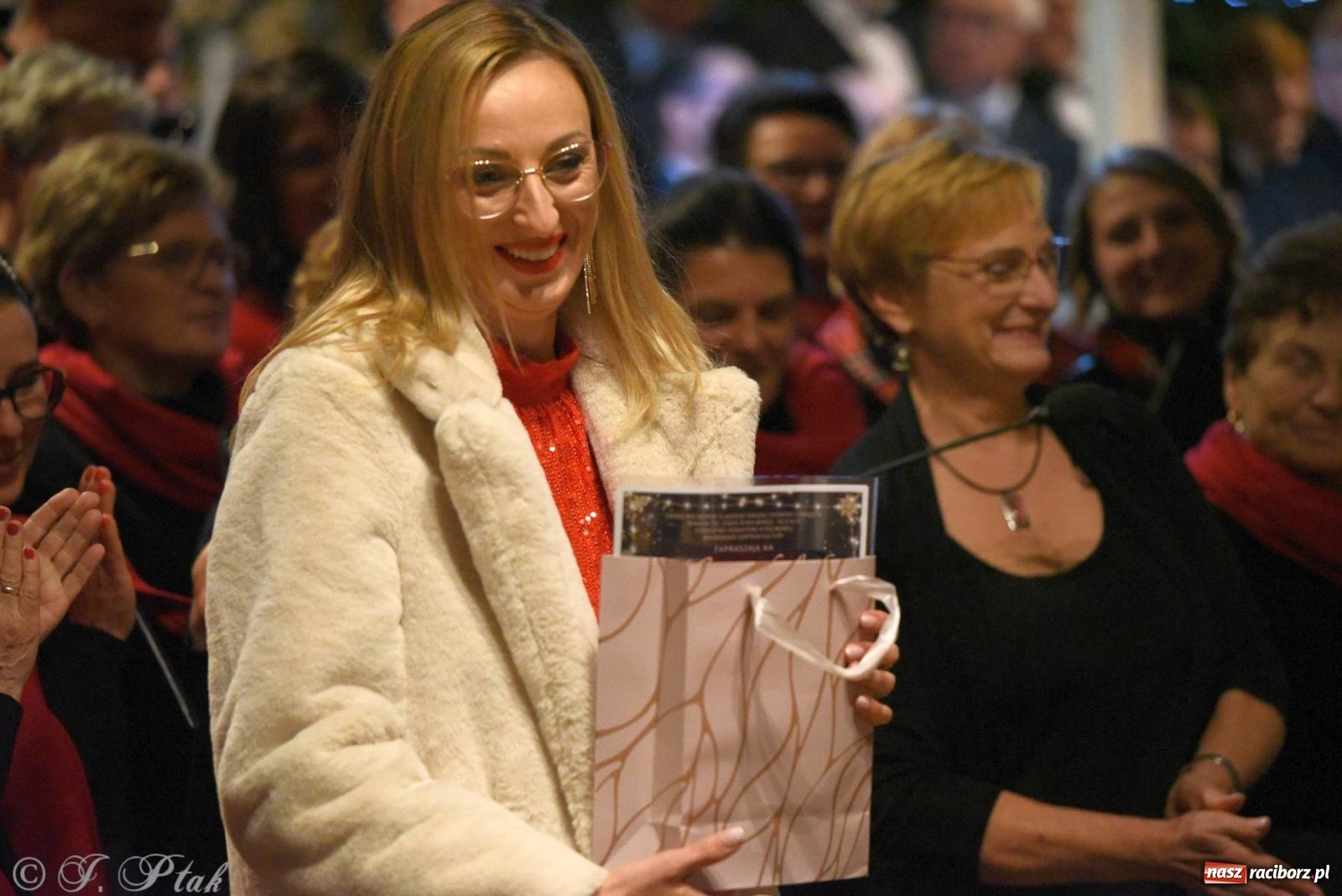 Zdjęcie w galerii na portalu naszraciborz.pl: Raciborski wieczór kolęd i pastorałek tym razem na Ocicach [FOTO i WIDEO] wiadomości z regionu