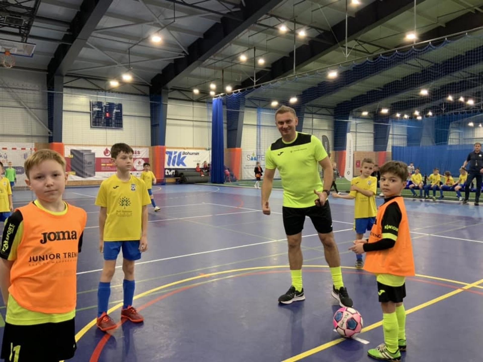 Zdjęcie w galerii na portalu naszraciborz.pl: Piłkarze rocznika 2015 rywalizowali w Bohuminie [FOTO] wiadomości z regionu