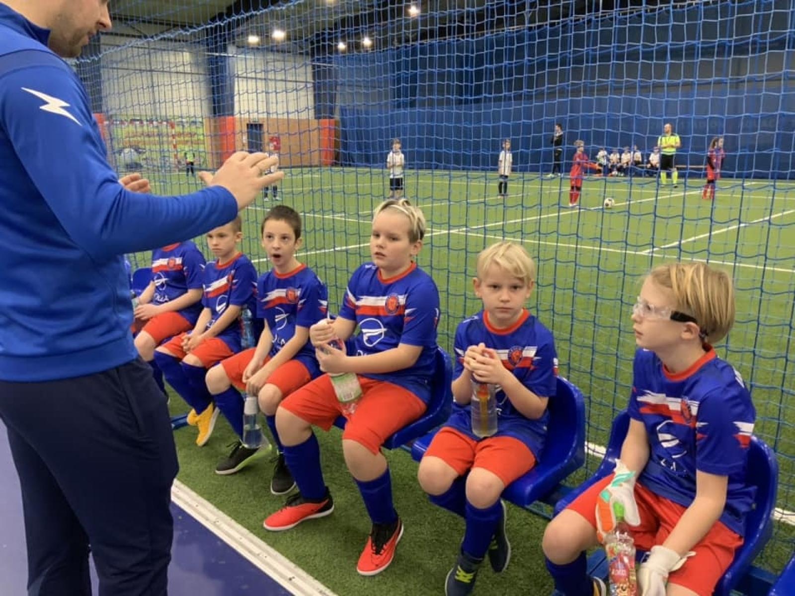 Zdjęcie w galerii na portalu naszraciborz.pl: Piłkarze rocznika 2015 rywalizowali w Bohuminie [FOTO] wiadomości z regionu