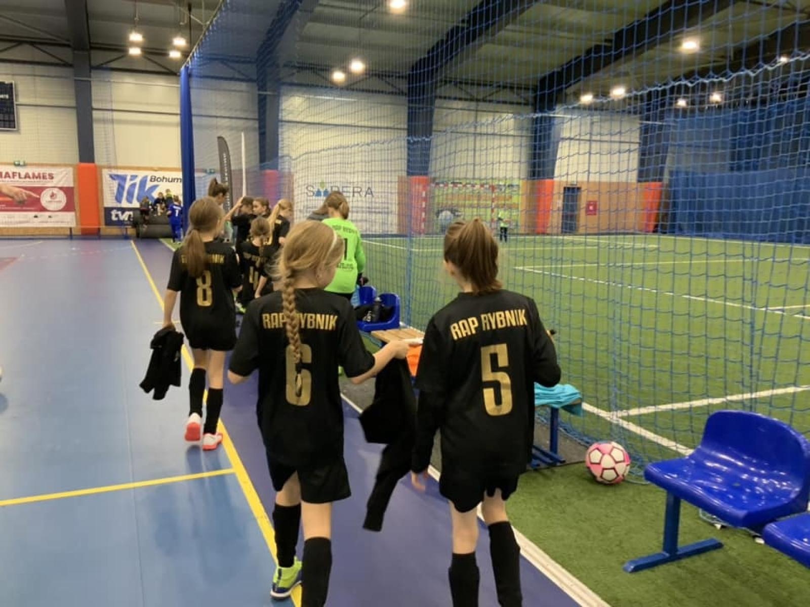 Zdjęcie w galerii na portalu naszraciborz.pl: Piłkarze rocznika 2015 rywalizowali w Bohuminie [FOTO] wiadomości z regionu