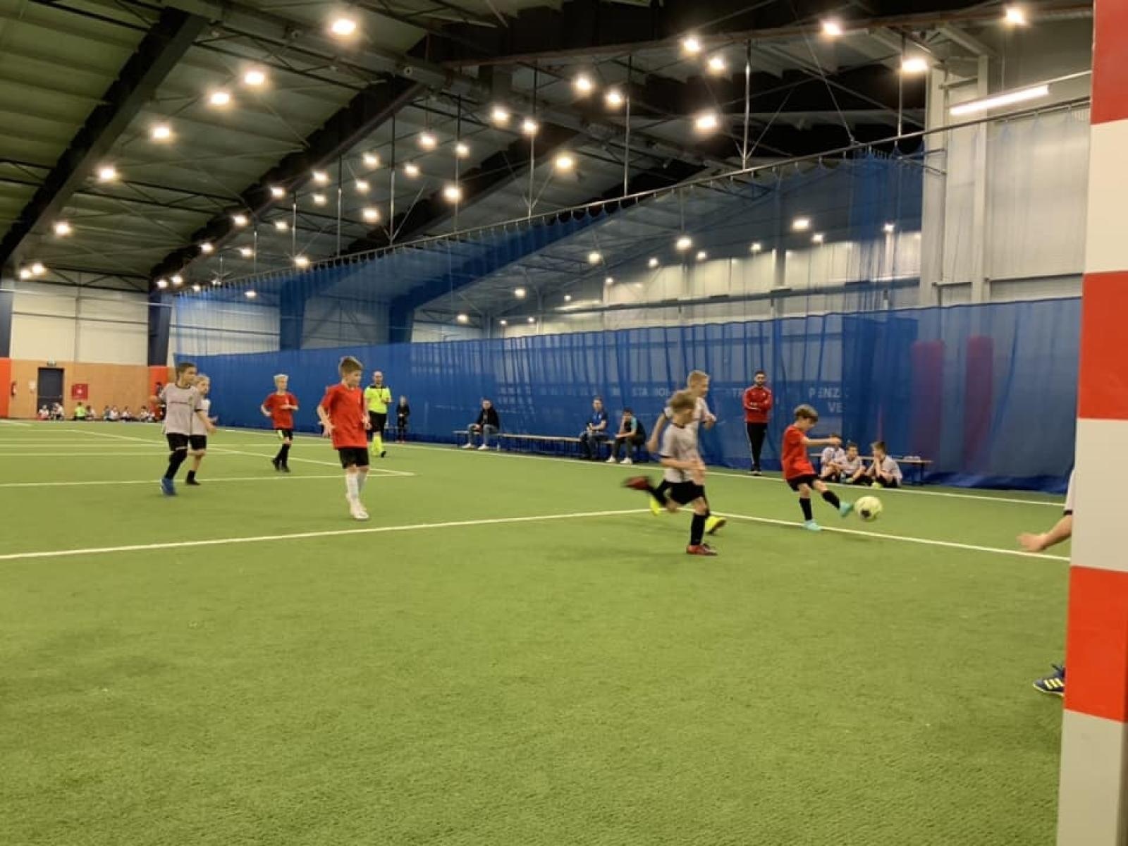 Zdjęcie w galerii na portalu naszraciborz.pl: Piłkarze rocznika 2015 rywalizowali w Bohuminie [FOTO] wiadomości z regionu