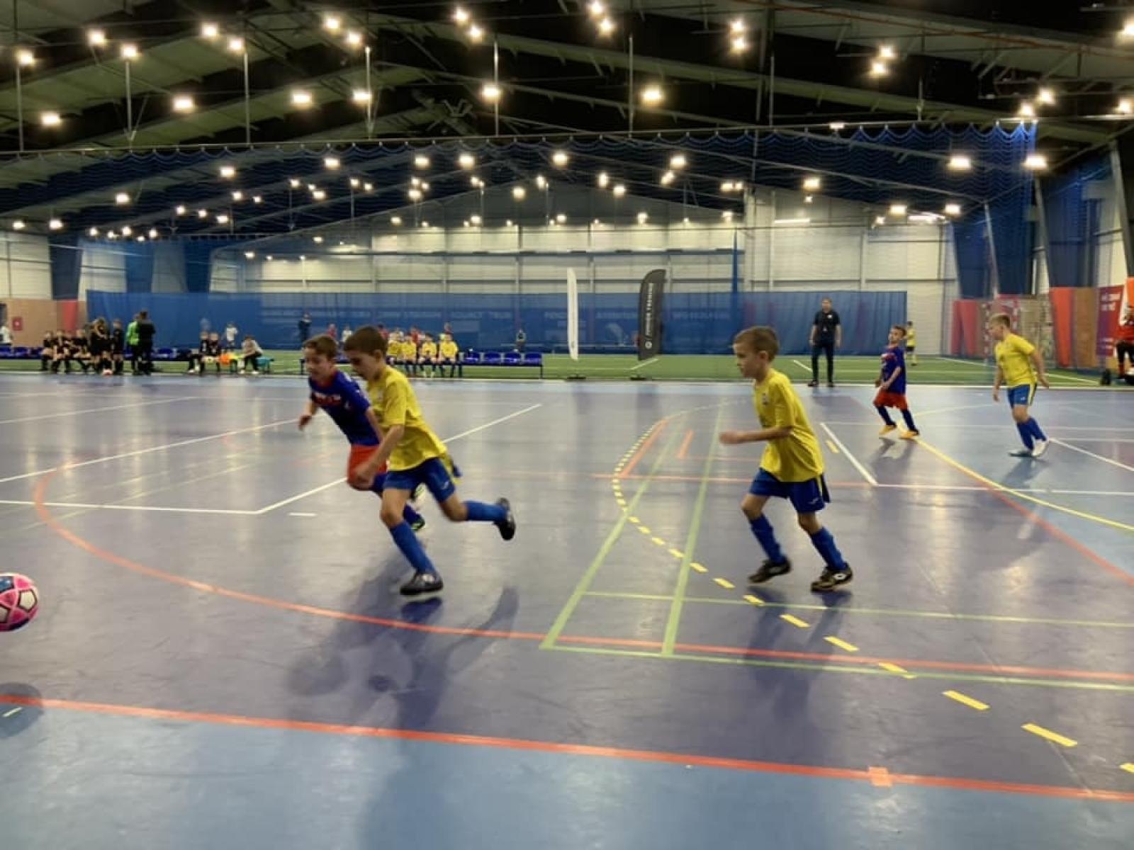 Zdjęcie w galerii na portalu naszraciborz.pl: Piłkarze rocznika 2015 rywalizowali w Bohuminie [FOTO] wiadomości z regionu