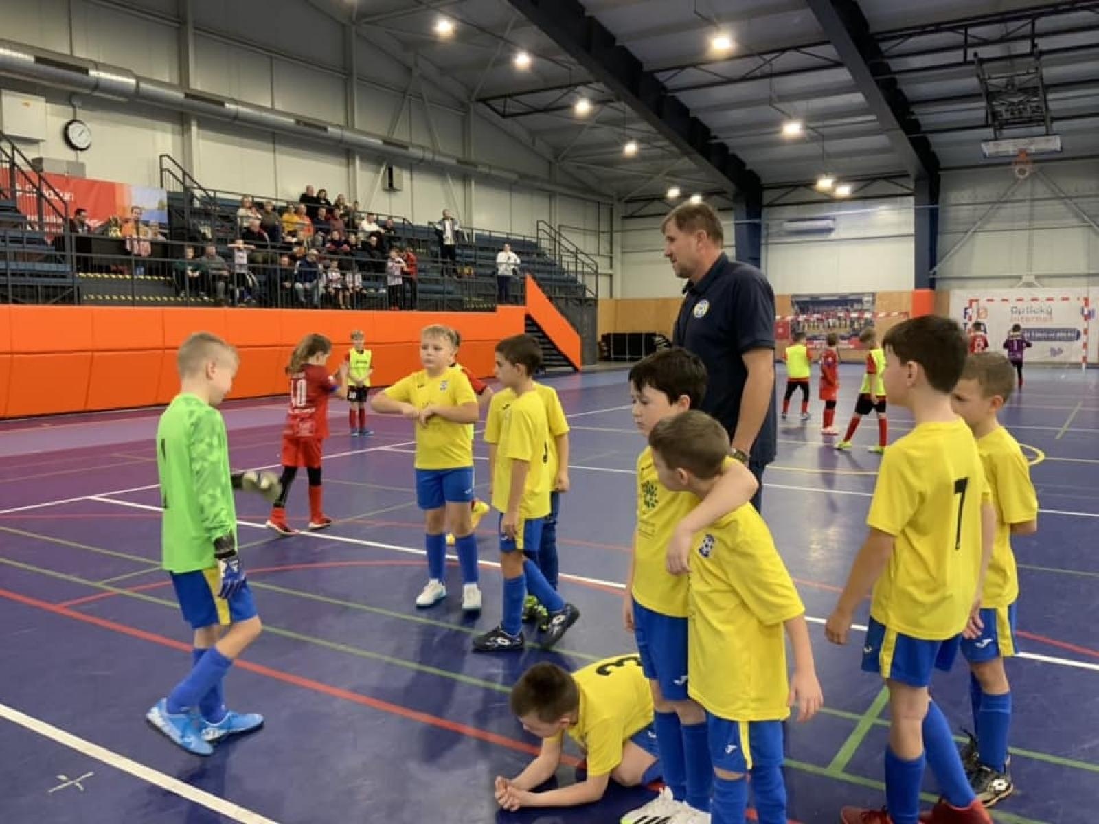 Zdjęcie w galerii na portalu naszraciborz.pl: Piłkarze rocznika 2015 rywalizowali w Bohuminie [FOTO] wiadomości z regionu