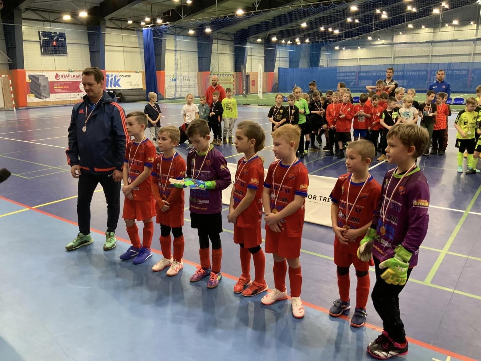 Zdjęcie w galerii na portalu naszraciborz.pl: Piłkarze rocznika 2015 rywalizowali w Bohuminie [FOTO] wiadomości z regionu