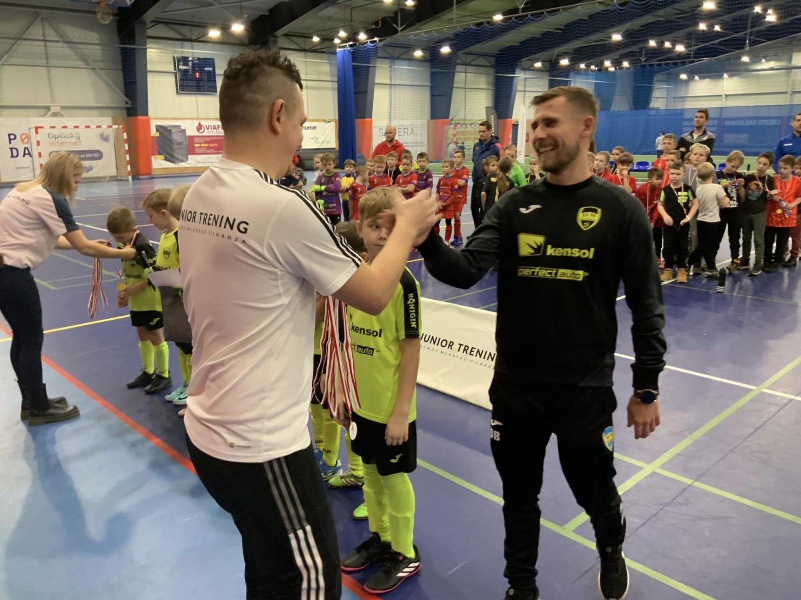 Zdjęcie w galerii na portalu naszraciborz.pl: Piłkarze rocznika 2015 rywalizowali w Bohuminie [FOTO] wiadomości z regionu