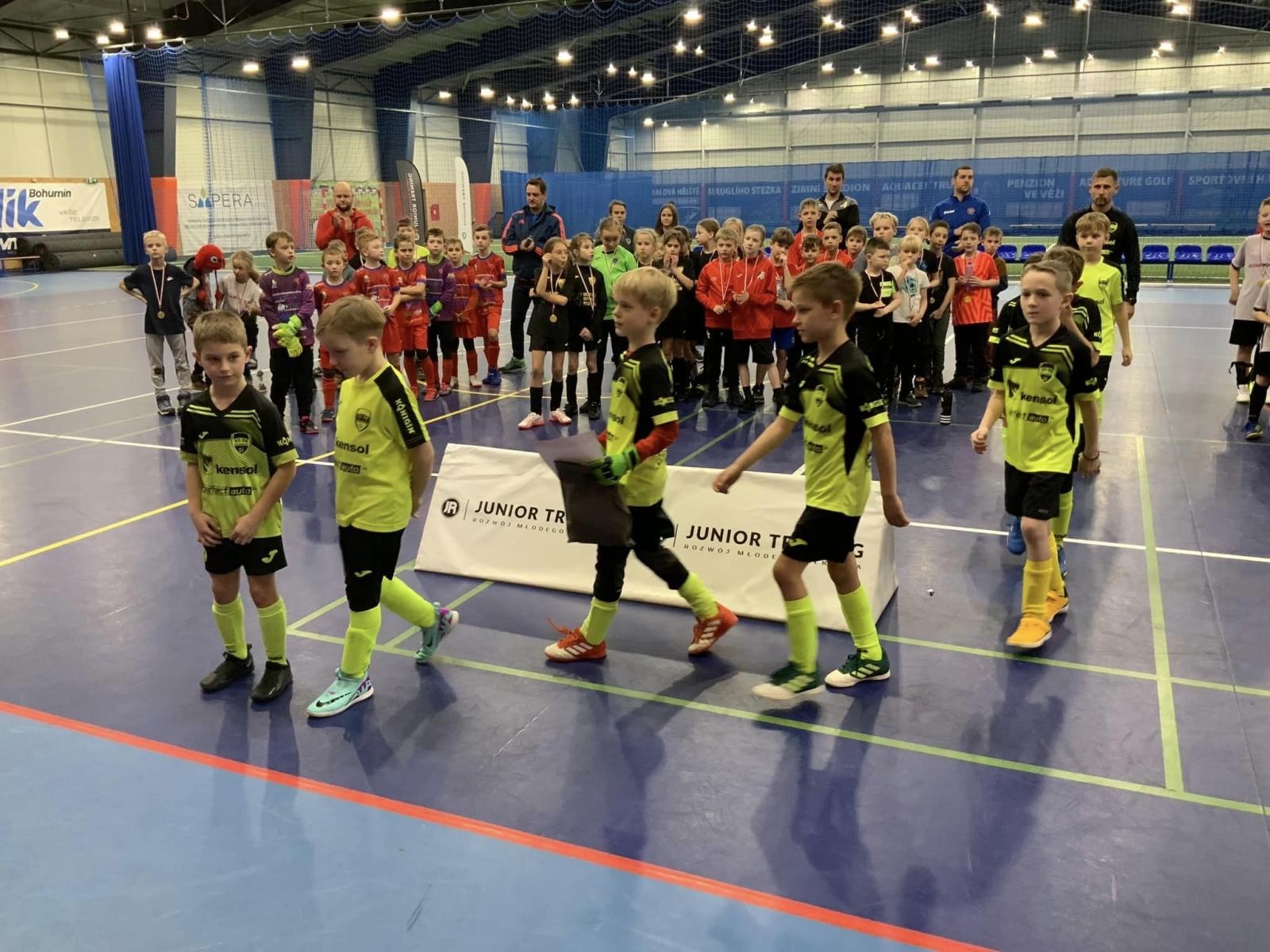 Zdjęcie w galerii na portalu naszraciborz.pl: Piłkarze rocznika 2015 rywalizowali w Bohuminie [FOTO] wiadomości z regionu