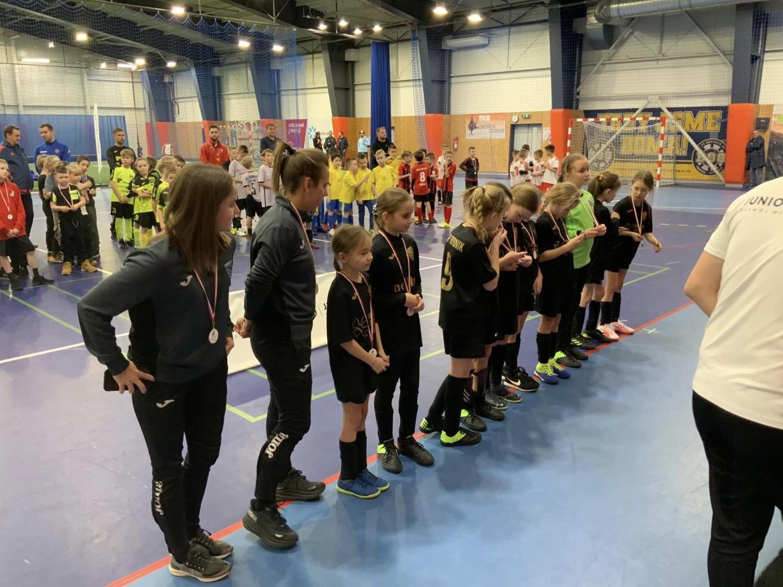 Zdjęcie w galerii na portalu naszraciborz.pl: Piłkarze rocznika 2015 rywalizowali w Bohuminie [FOTO] wiadomości z regionu