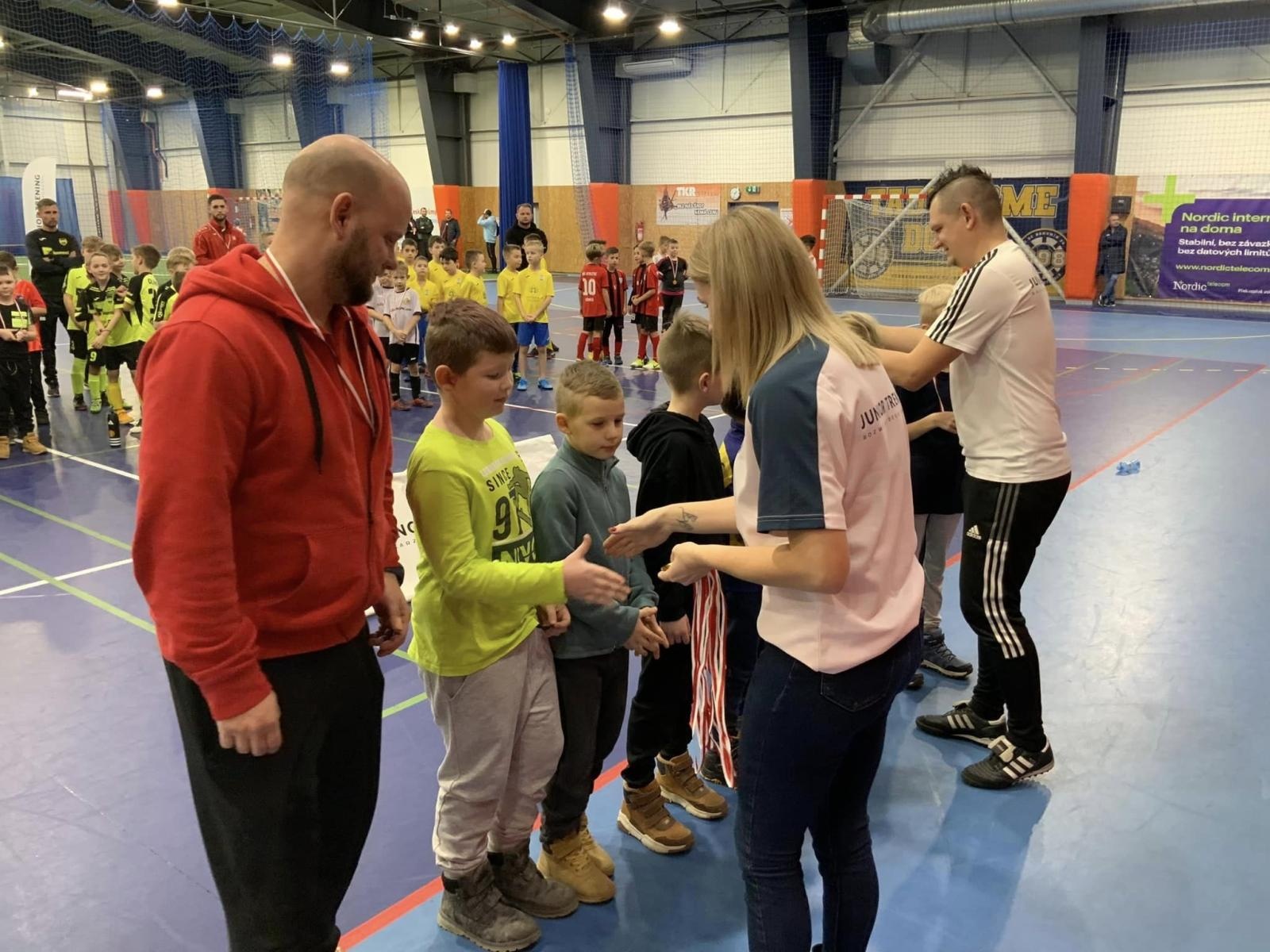 Zdjęcie w galerii na portalu naszraciborz.pl: Piłkarze rocznika 2015 rywalizowali w Bohuminie [FOTO] wiadomości z regionu