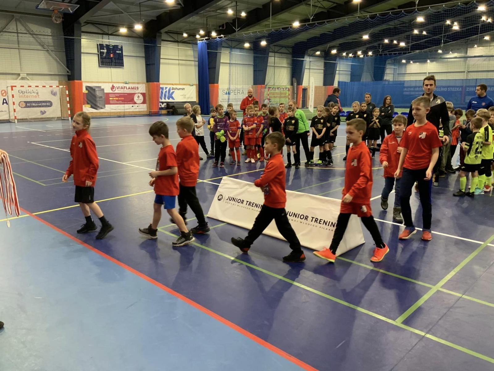 Zdjęcie w galerii na portalu naszraciborz.pl: Piłkarze rocznika 2015 rywalizowali w Bohuminie [FOTO] wiadomości z regionu