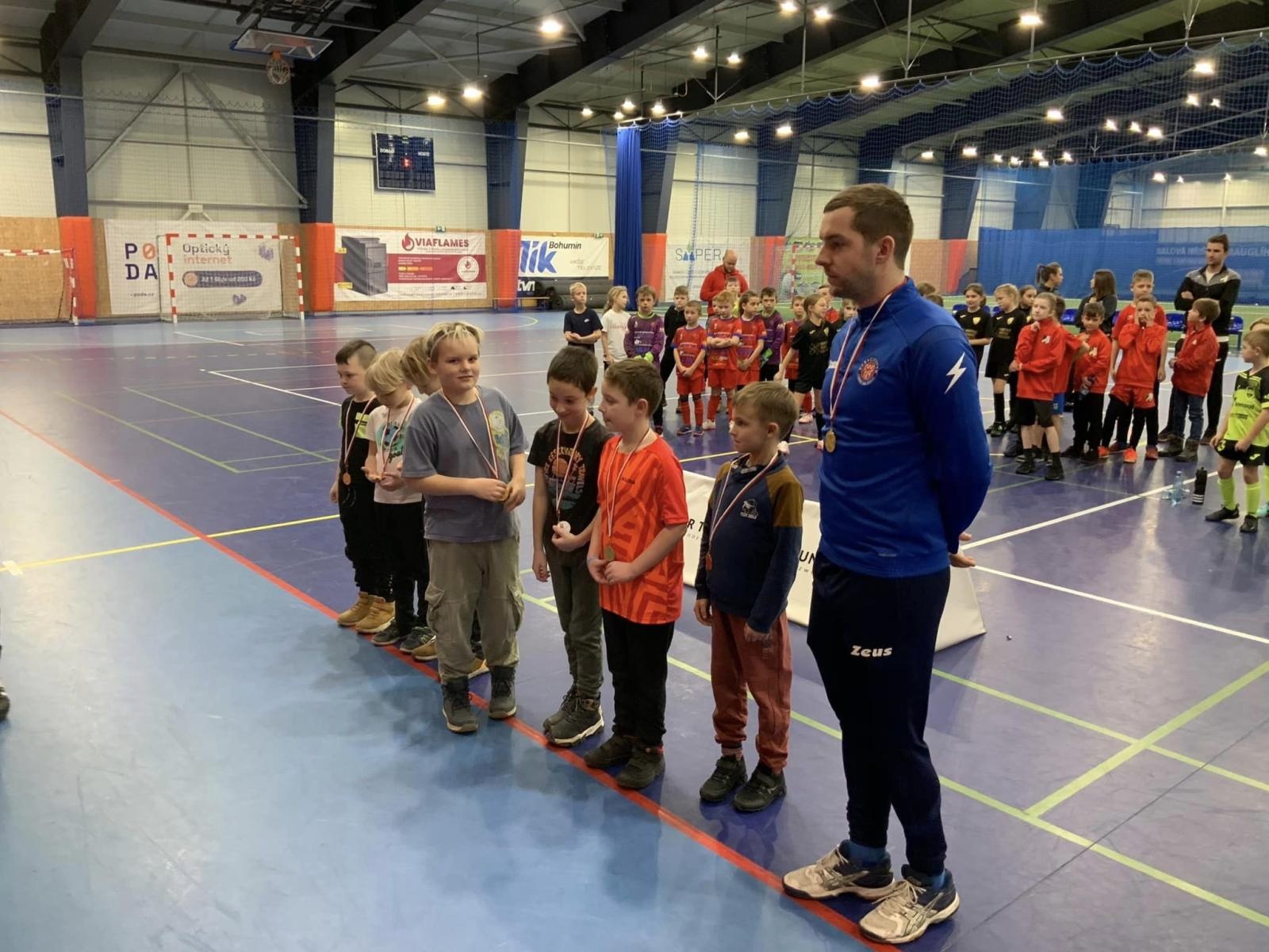 Zdjęcie w galerii na portalu naszraciborz.pl: Piłkarze rocznika 2015 rywalizowali w Bohuminie [FOTO] wiadomości z regionu