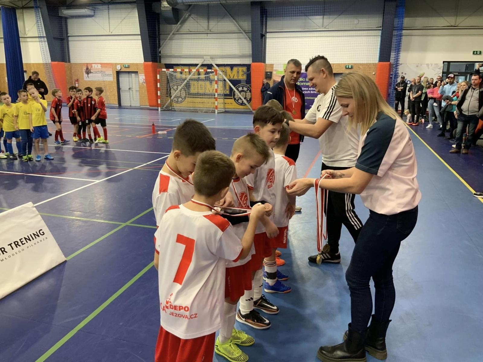 Zdjęcie w galerii na portalu naszraciborz.pl: Piłkarze rocznika 2015 rywalizowali w Bohuminie [FOTO] wiadomości z regionu