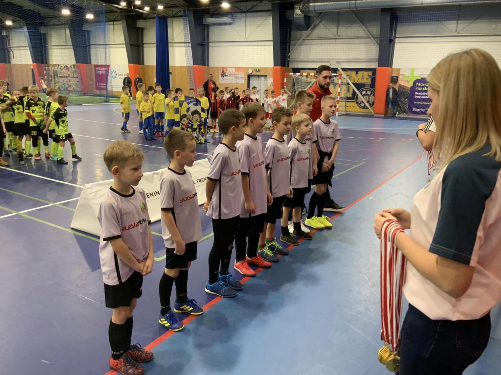 Zdjęcie w galerii na portalu naszraciborz.pl: Piłkarze rocznika 2015 rywalizowali w Bohuminie [FOTO] wiadomości z regionu