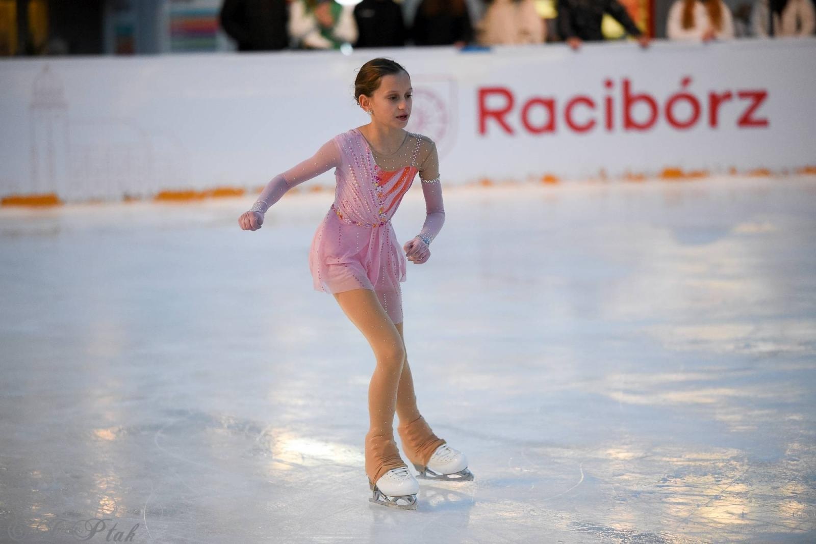 Zdjęcie w galerii na portalu naszraciborz.pl: Ice show na raciborskim Rynku [FOTO i WIDEO] wiadomości z regionu