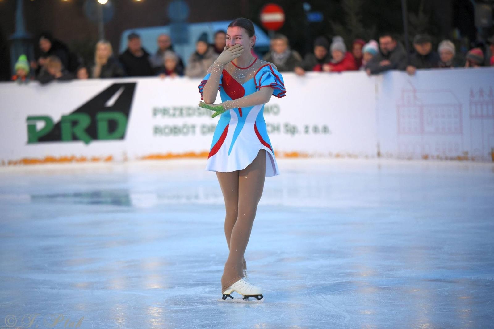 Zdjęcie w galerii na portalu naszraciborz.pl: Ice show na raciborskim Rynku [FOTO i WIDEO] wiadomości z regionu