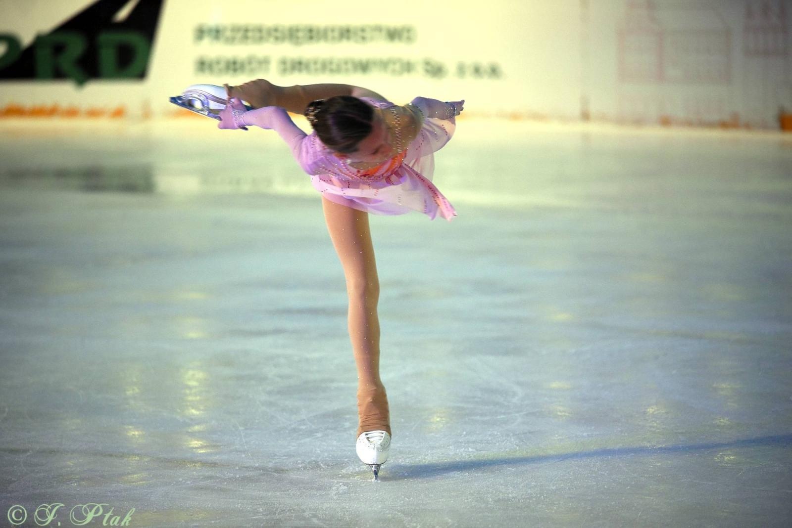 Zdjęcie w galerii na portalu naszraciborz.pl: Ice show na raciborskim Rynku [FOTO i WIDEO] wiadomości z regionu