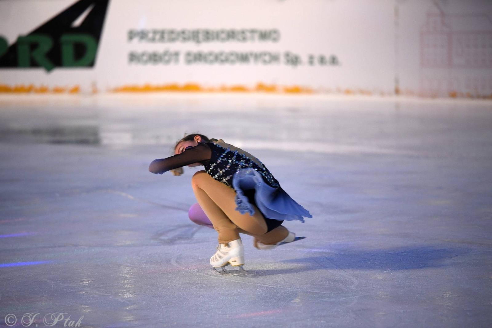 Zdjęcie w galerii na portalu naszraciborz.pl: Ice show na raciborskim Rynku [FOTO i WIDEO] wiadomości z regionu