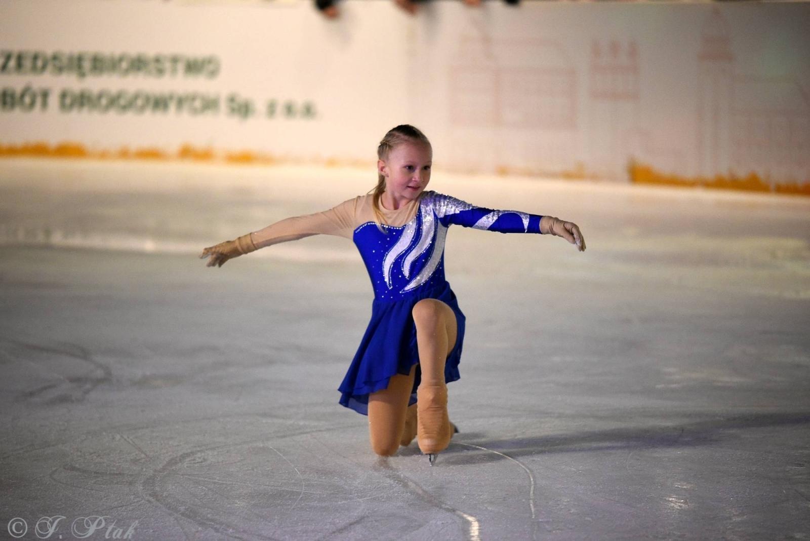 Zdjęcie w galerii na portalu naszraciborz.pl: Ice show na raciborskim Rynku [FOTO i WIDEO] wiadomości z regionu