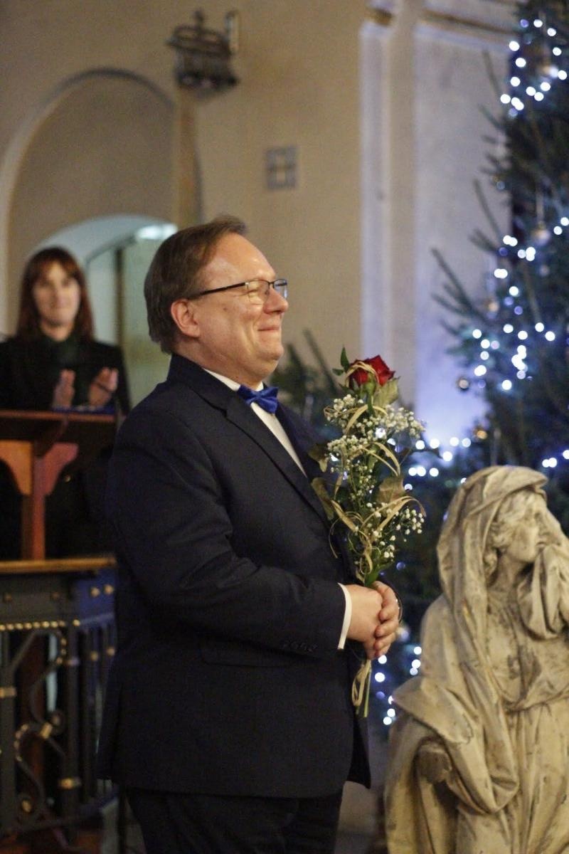 Zdjęcie w galerii na portalu naszraciborz.pl: Maestro Popławski na finał 800-lecia Krowiarek wiadomości z regionu