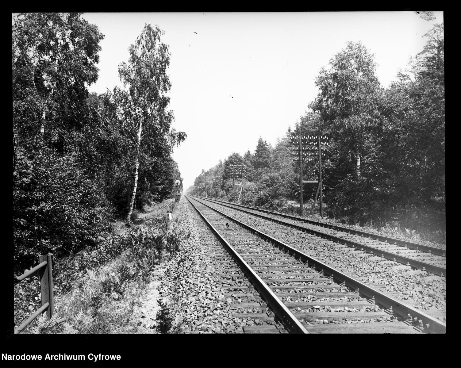 Zdjęcie w galerii na portalu naszraciborz.pl: Archiwalne przedwojenne zdjęcia Górnego Śląska. NAC próbuje ustalić, co pokazują [FOTO] wiadomości z regionu