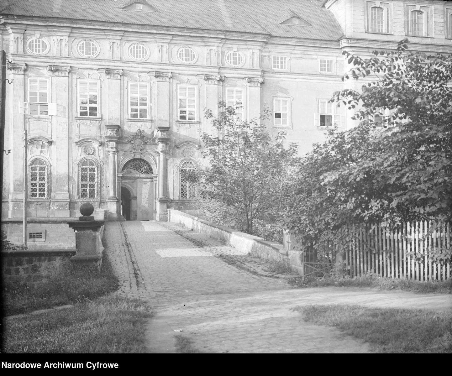 Zdjęcie w galerii na portalu naszraciborz.pl: Archiwalne przedwojenne zdjęcia Górnego Śląska. NAC próbuje ustalić, co pokazują [FOTO] wiadomości z regionu