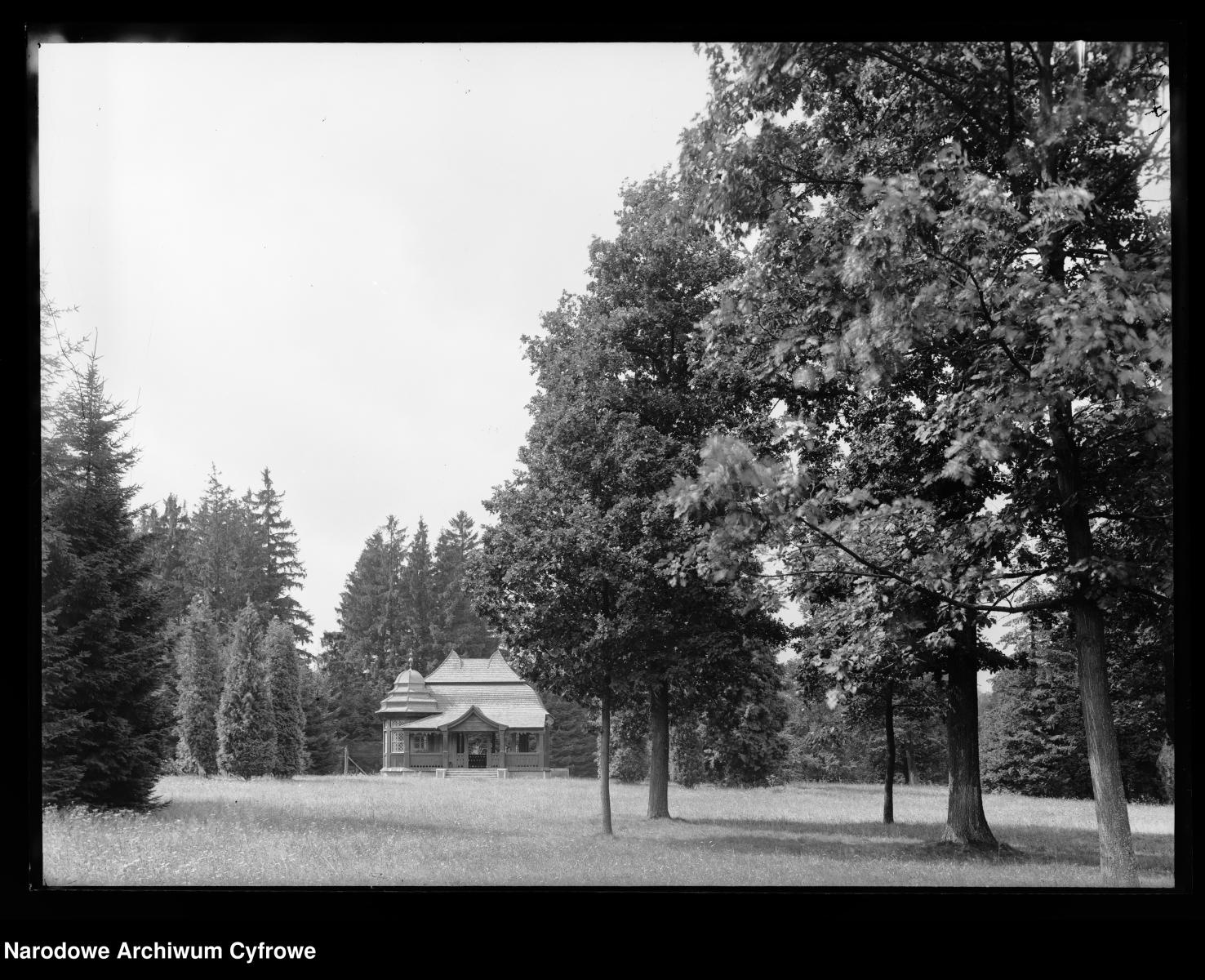 Zdjęcie w galerii na portalu naszraciborz.pl: Archiwalne przedwojenne zdjęcia Górnego Śląska. NAC próbuje ustalić, co pokazują [FOTO] wiadomości z regionu