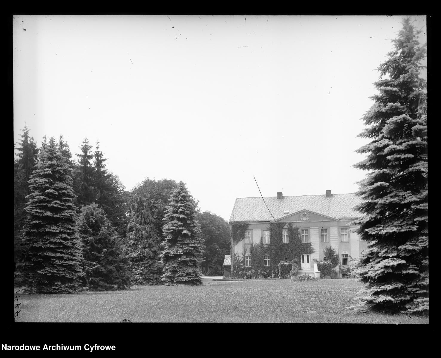 Zdjęcie w galerii na portalu naszraciborz.pl: Archiwalne przedwojenne zdjęcia Górnego Śląska. NAC próbuje ustalić, co pokazują [FOTO] wiadomości z regionu