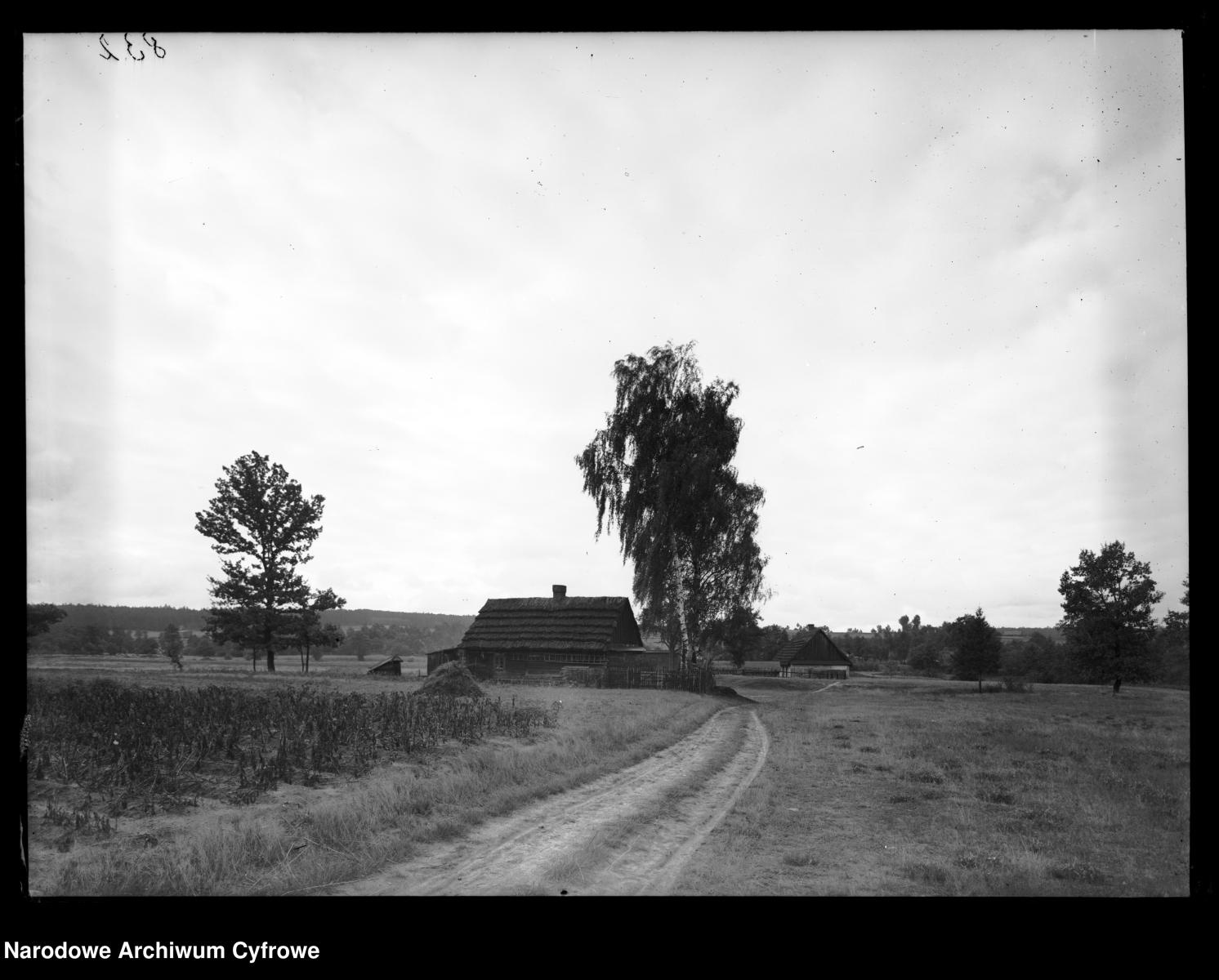 Zdjęcie w galerii na portalu naszraciborz.pl: Archiwalne przedwojenne zdjęcia Górnego Śląska. NAC próbuje ustalić, co pokazują [FOTO] wiadomości z regionu