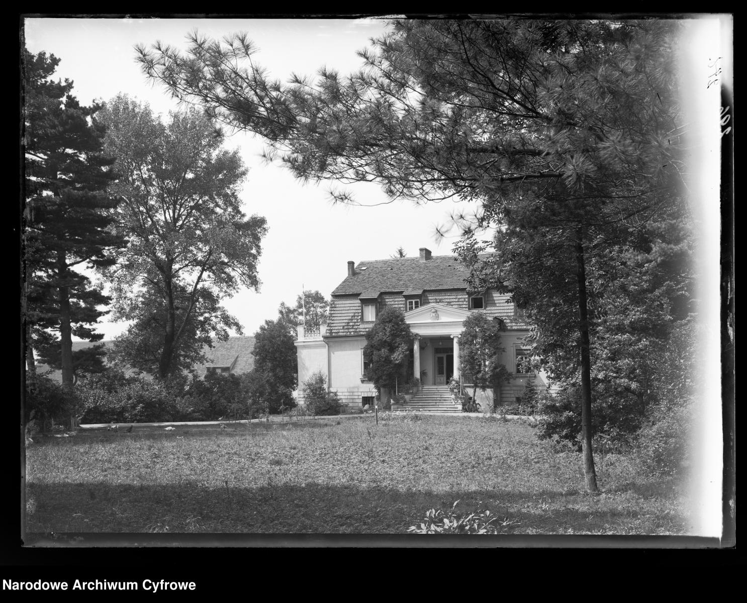 Zdjęcie w galerii na portalu naszraciborz.pl: Archiwalne przedwojenne zdjęcia Górnego Śląska. NAC próbuje ustalić, co pokazują [FOTO] wiadomości z regionu