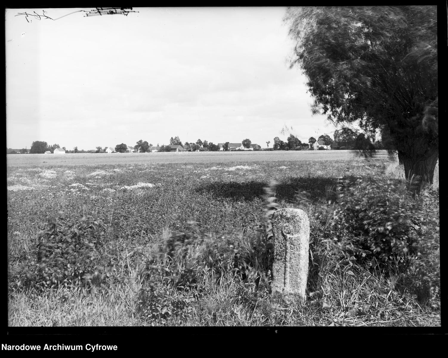 Zdjęcie w galerii na portalu naszraciborz.pl: Archiwalne przedwojenne zdjęcia Górnego Śląska. NAC próbuje ustalić, co pokazują [FOTO] wiadomości z regionu