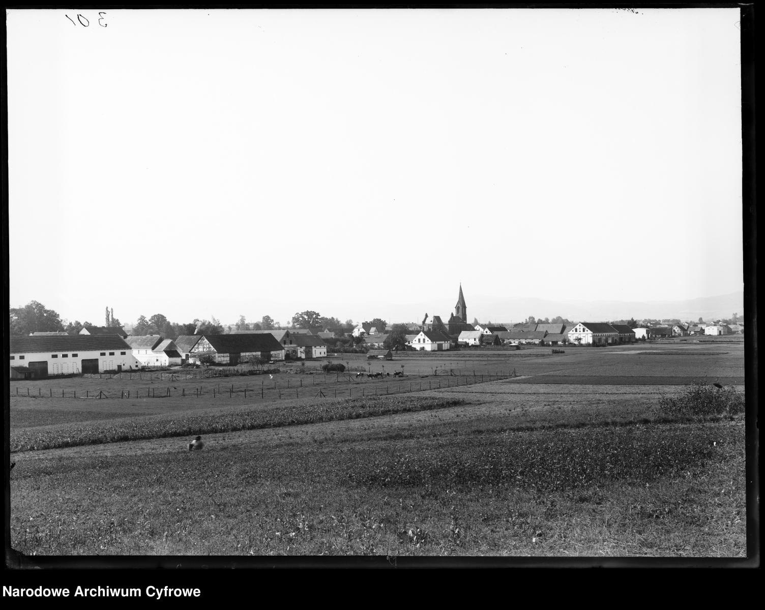 Zdjęcie w galerii na portalu naszraciborz.pl: Archiwalne przedwojenne zdjęcia Górnego Śląska. NAC próbuje ustalić, co pokazują [FOTO] wiadomości z regionu
