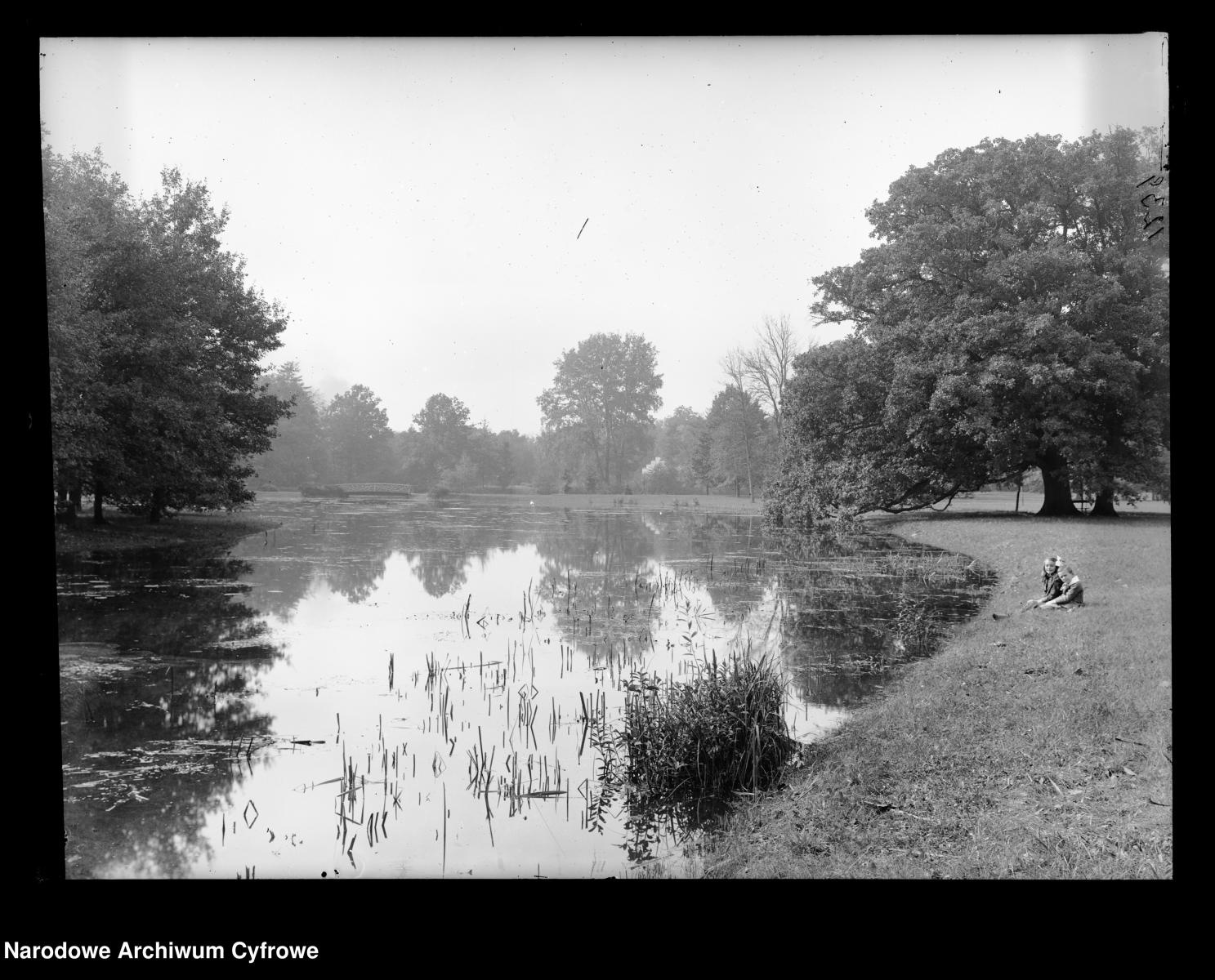 Zdjęcie w galerii na portalu naszraciborz.pl: Archiwalne przedwojenne zdjęcia Górnego Śląska. NAC próbuje ustalić, co pokazują [FOTO] wiadomości z regionu