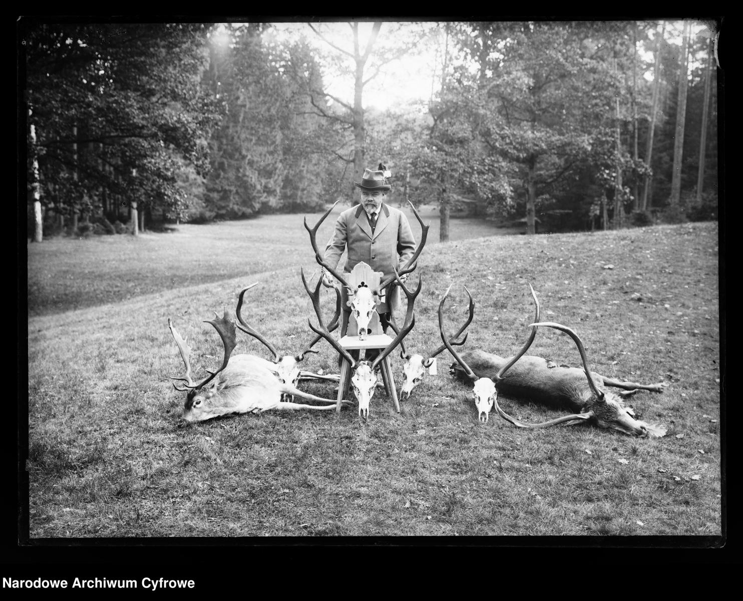 Zdjęcie w galerii na portalu naszraciborz.pl: Archiwalne przedwojenne zdjęcia Górnego Śląska. NAC próbuje ustalić, co pokazują [FOTO] wiadomości z regionu