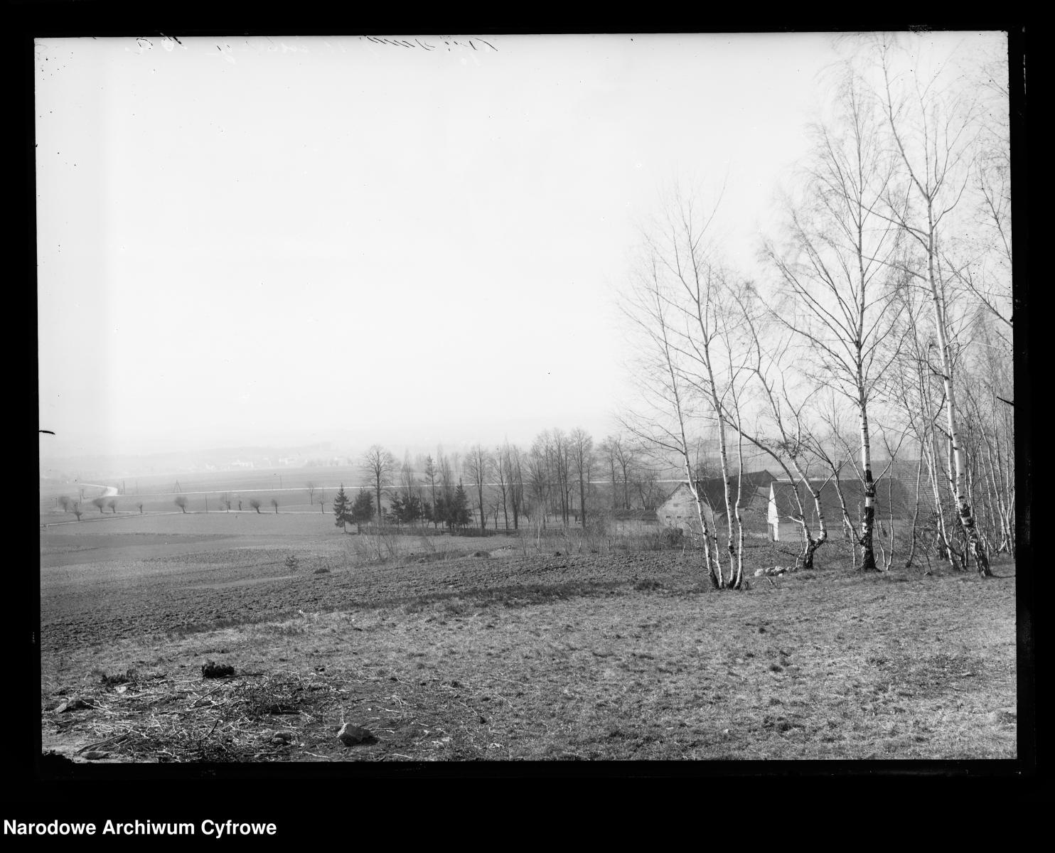 Zdjęcie w galerii na portalu naszraciborz.pl: Archiwalne przedwojenne zdjęcia Górnego Śląska. NAC próbuje ustalić, co pokazują [FOTO] wiadomości z regionu