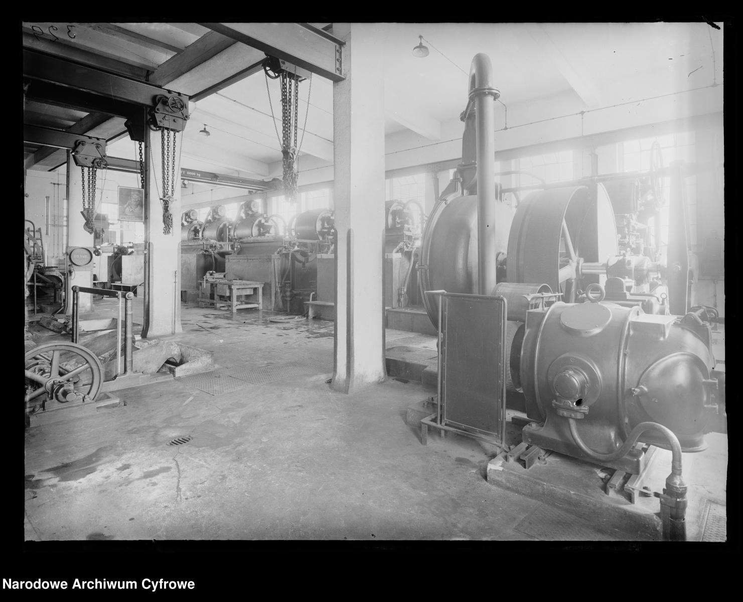 Zdjęcie w galerii na portalu naszraciborz.pl: Archiwalne przedwojenne zdjęcia Górnego Śląska. NAC próbuje ustalić, co pokazują [FOTO] wiadomości z regionu