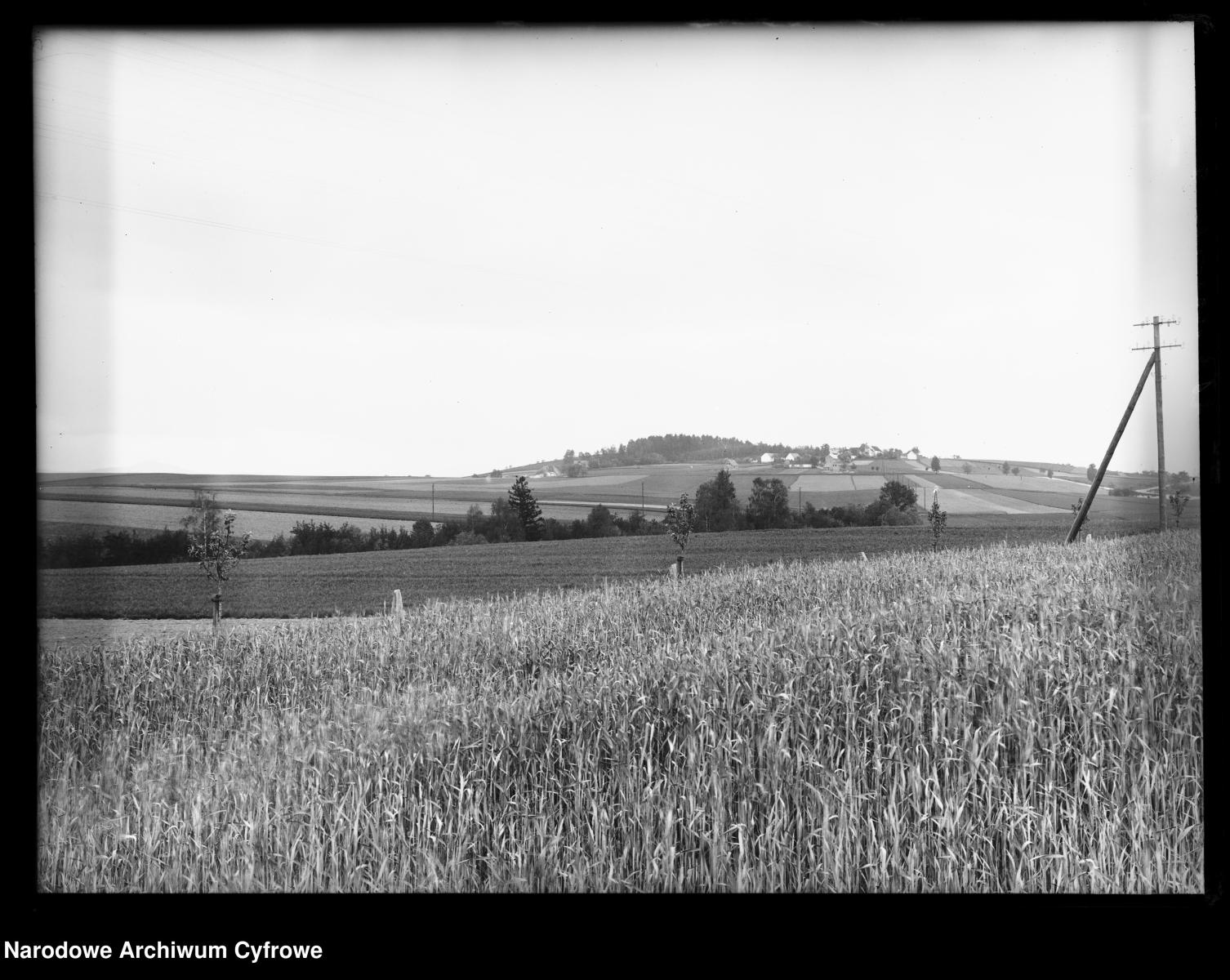 Zdjęcie w galerii na portalu naszraciborz.pl: Archiwalne przedwojenne zdjęcia Górnego Śląska. NAC próbuje ustalić, co pokazują [FOTO] wiadomości z regionu