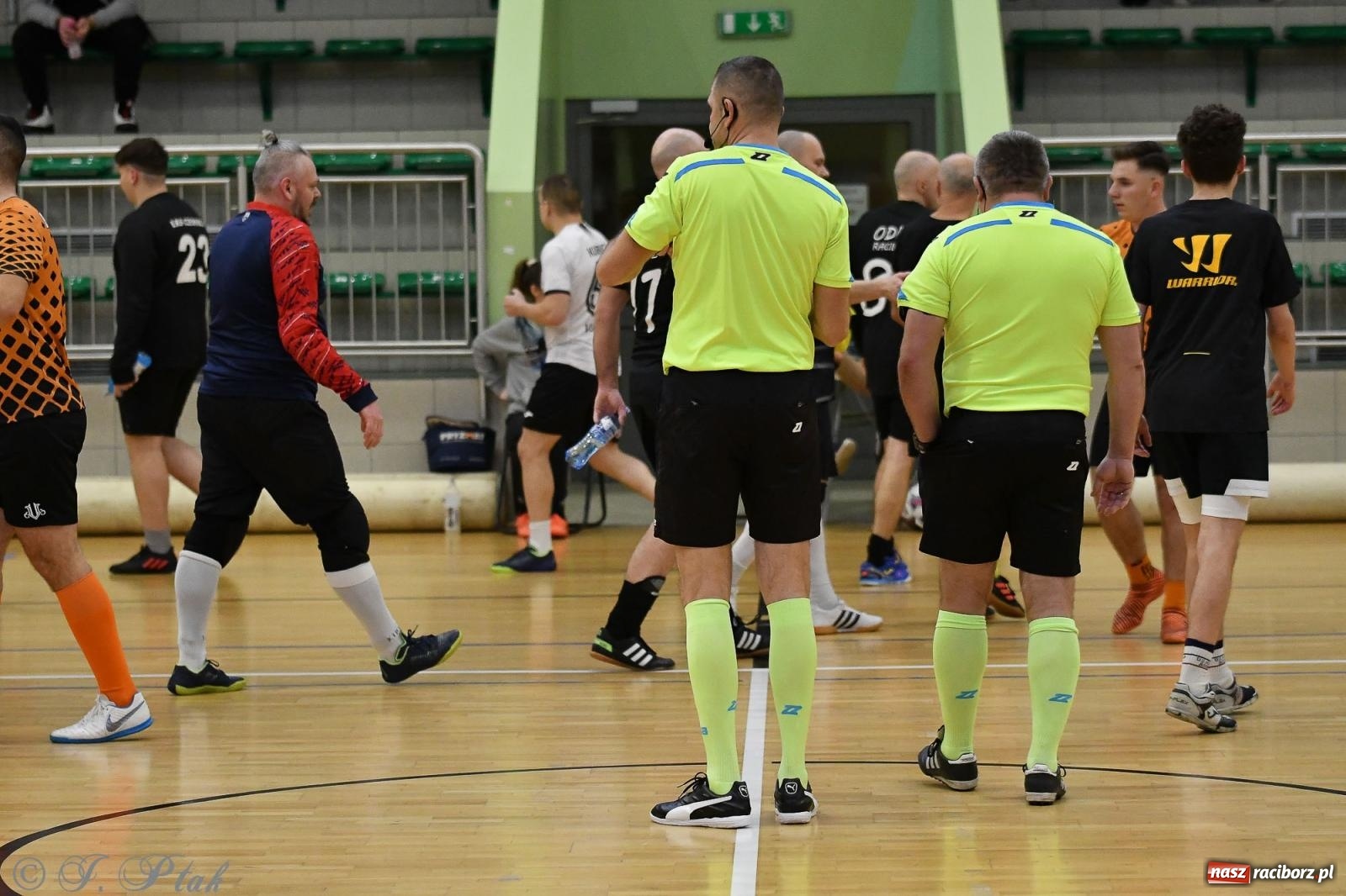 Zdjęcie w galerii na portalu naszraciborz.pl: Futsalowe emocje na zakończenie roku [FOTO] wiadomości z regionu