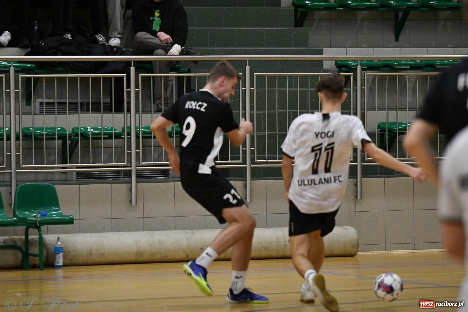 Zdjęcie w galerii na portalu naszraciborz.pl: Futsalowe emocje na zakończenie roku [FOTO] wiadomości z regionu