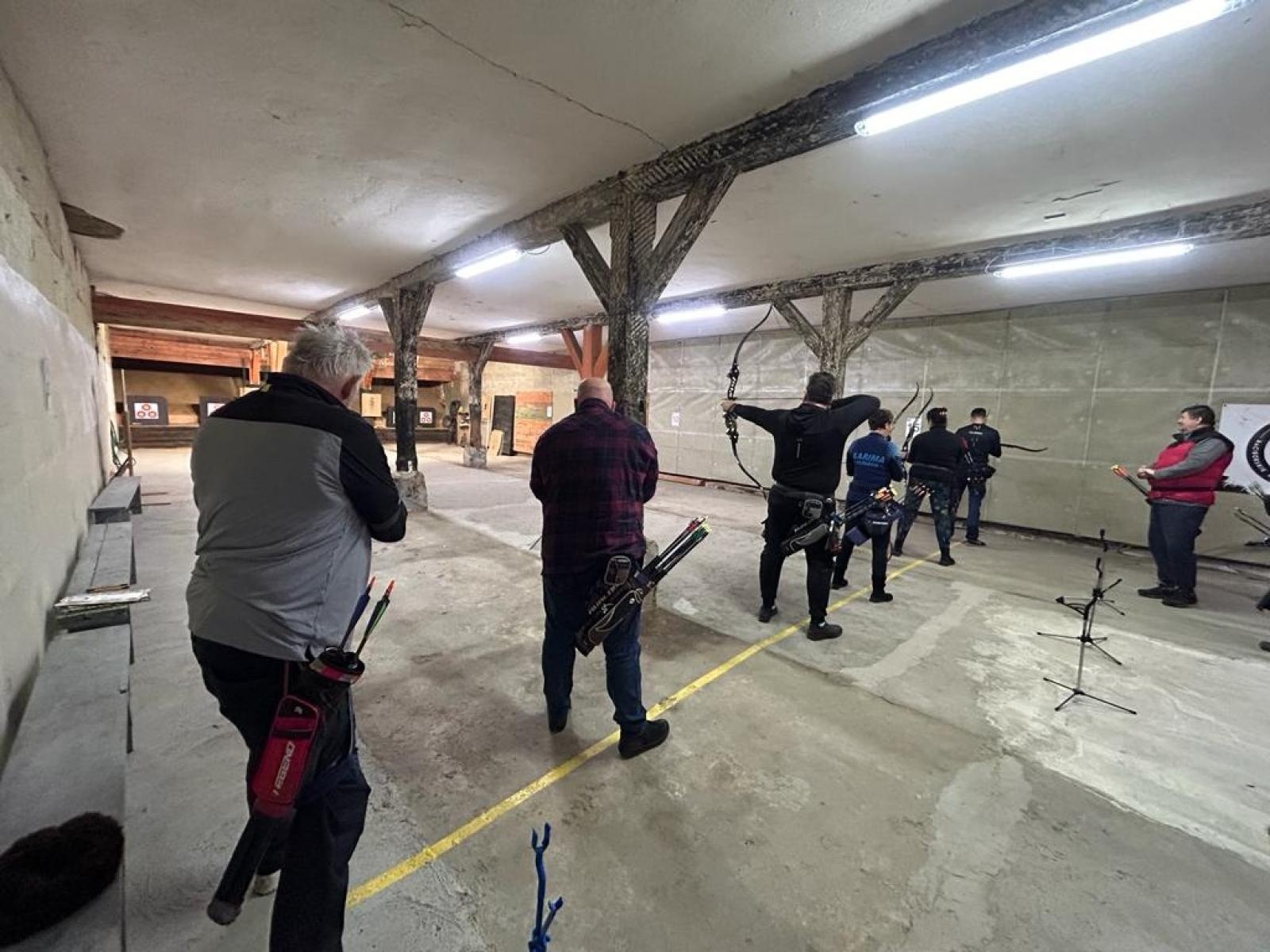 Zdjęcie w galerii na portalu naszraciborz.pl: W Sylwestra strzelam tylko z łuku. Zawody RSS wiadomości z regionu