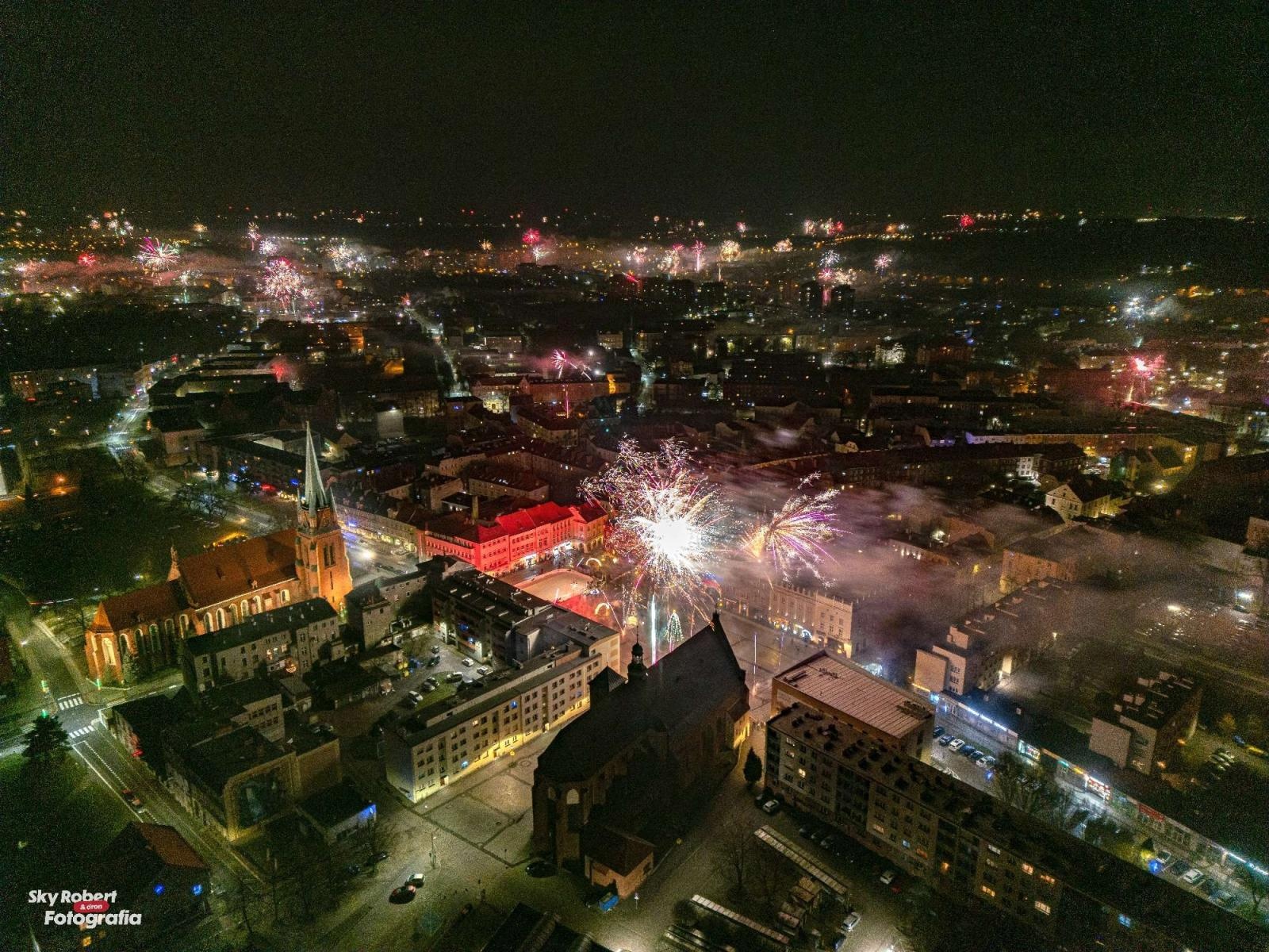 Zdjęcie w galerii na portalu naszraciborz.pl: Powitanie nowego roku w Raciborzu. Wszystko, co musicie o nim wiedzieć [FOTO i WIDEO] wiadomości z regionu